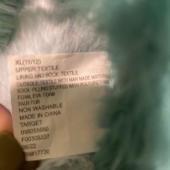 Slippers - Picture 4 of 4